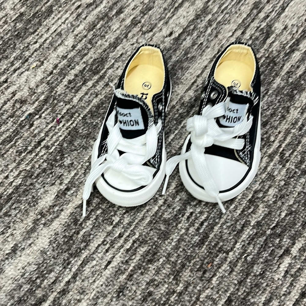 Kids shoes
